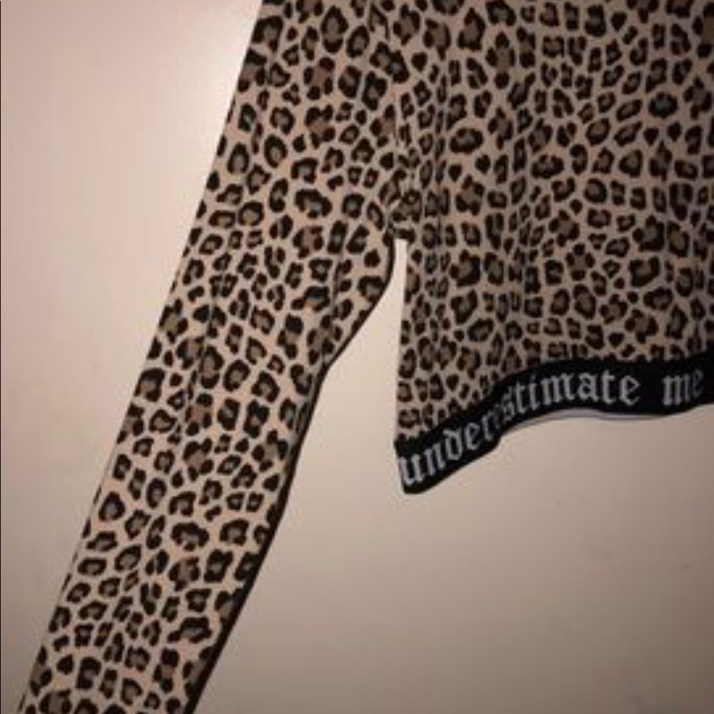 Crop top - Picture 3 of 3